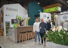 On the right is Bartosz Micyk of Amplus Group. They distribute a variety of fruit and vegetables from Poland, such as cauliflower, cabbage, broccoli and courgettes.